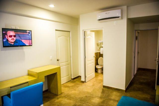 Hm Hotel Manzanillo Eksteriør bilde